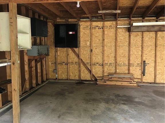 5th image of 20715 Harvard Ave