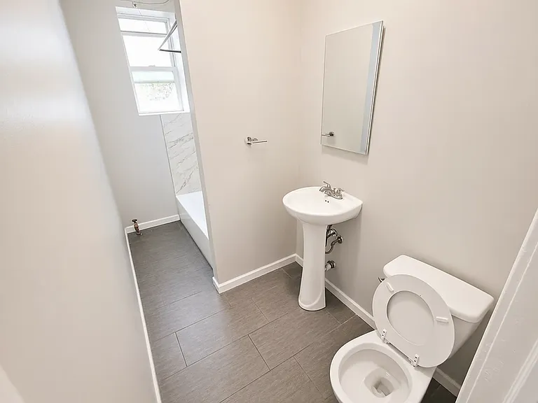 657 Sandford Ave #G — Photo 9