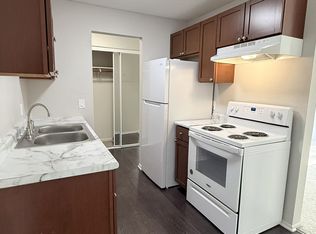 Johnson Parkway Apartments, Saint Paul, MN 55106