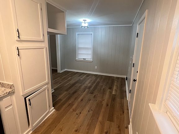 3rd image of 1445 E Lafayette St APT 5