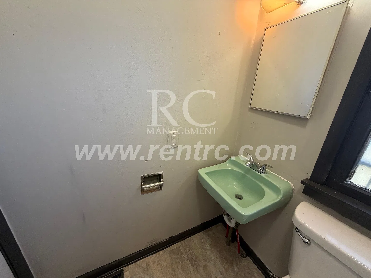 2 bed, 850 sqft, $550 — Photo 4