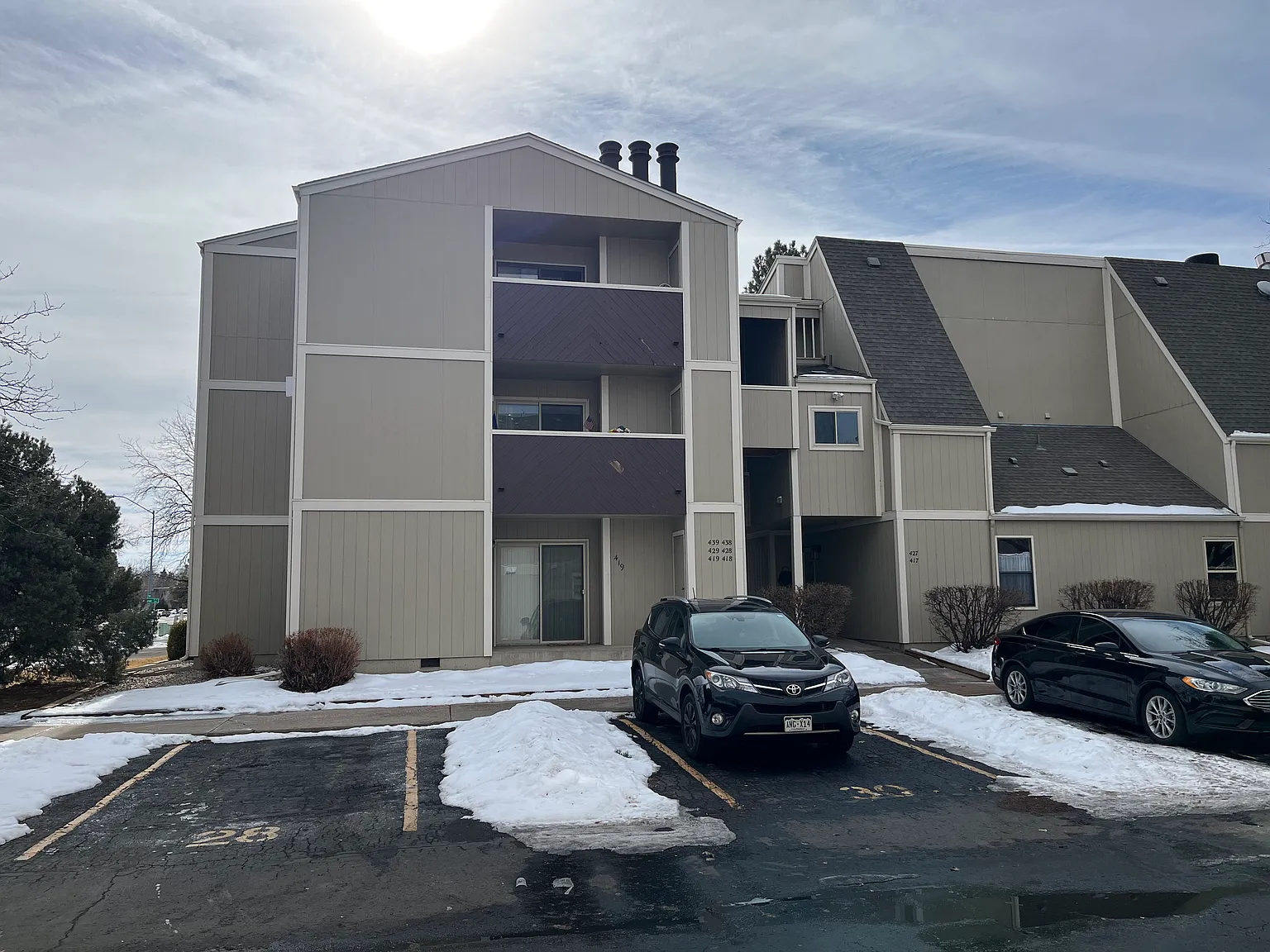 2 bed, 731 sqft, $1,300 — Photo 1