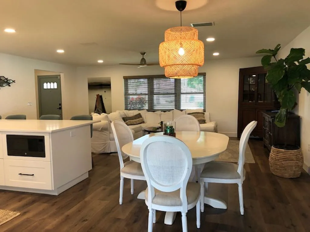 3 bed, 2009 sqft, $3,100 — Photo 4
