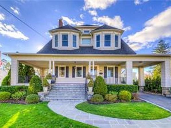99 Neptune Ave