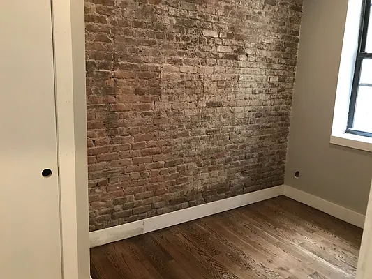 Rented by Nooklyn NYC LLC | media 26