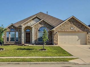 10225 Ash Creek Ln, Fort Worth, TX 76177