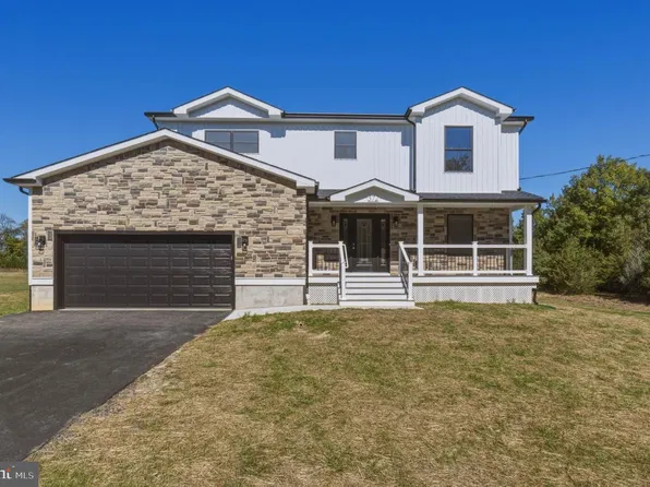 572 Forest Grove Rd, Vineland, NJ 08360