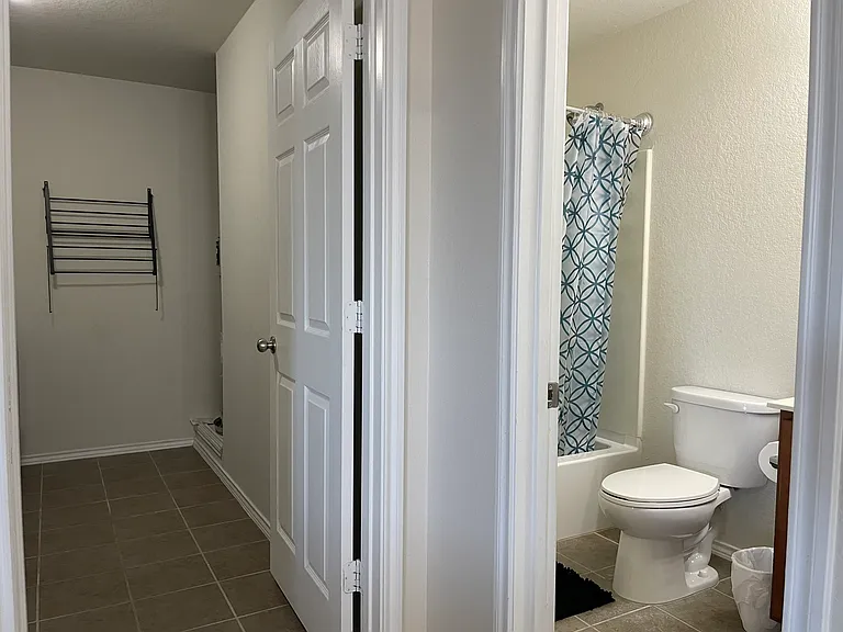 3738 Gallery Wls — Photo 39