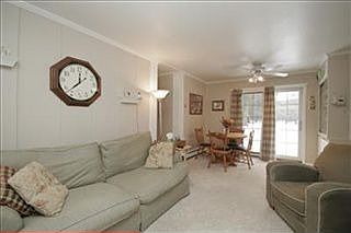 4th image of 7821 N 32nd St