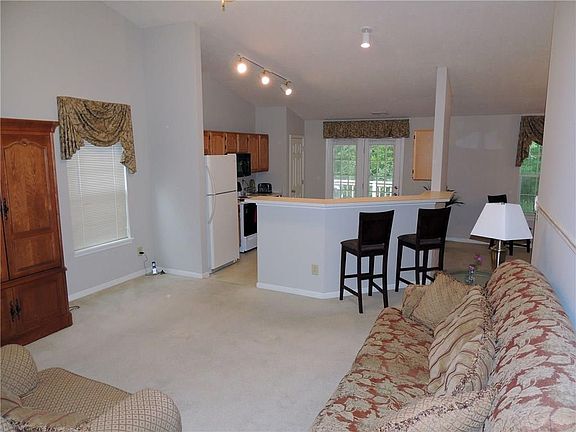 4th image of 2263 Salem Park Dr