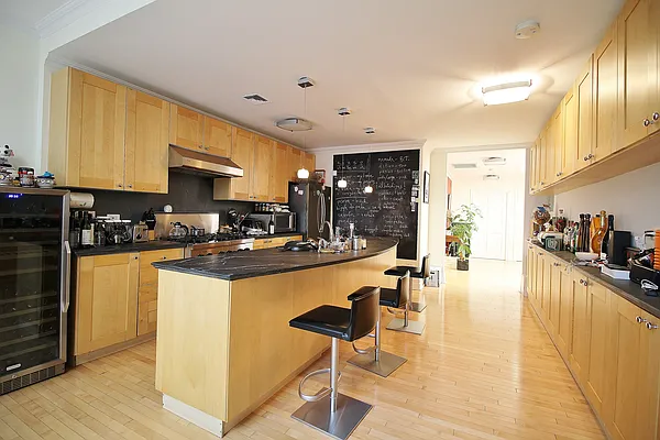 Rented by Julianna Realty Corp | media 20