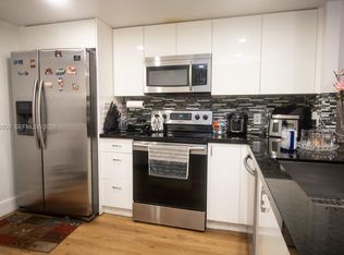 7200 NW 1st St APT 103, Fort Lauderdale, FL 33317