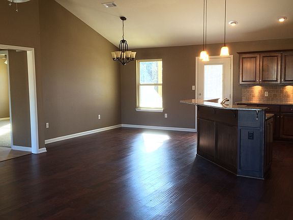 3rd image of 5901 Saint Joe St