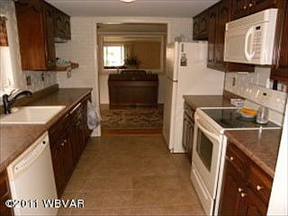 5th image of 1441 Oakes Ave