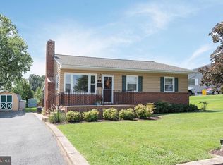 1127 McHenry Dr, Glen Burnie, MD 21061