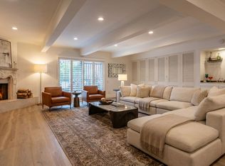 2385 Roscomare Rd UNIT D17, Los Angeles, CA 90077