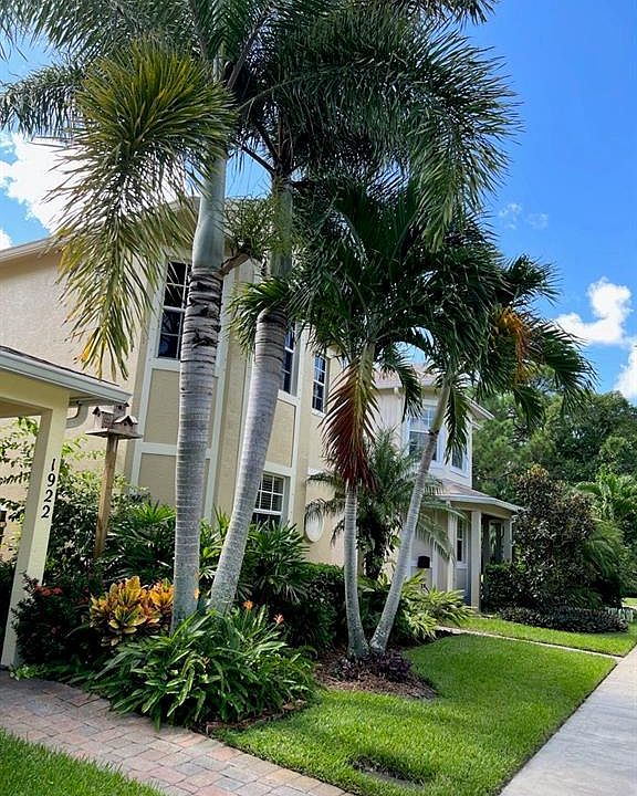 1st image of 1914 SE Niceville Dr