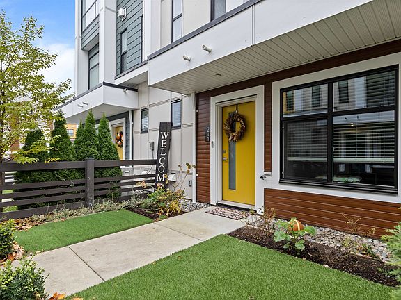 5th image of 46150 Thomas Rd #211