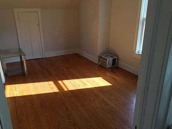 4th image of 21 Cuyler Ave APT 4