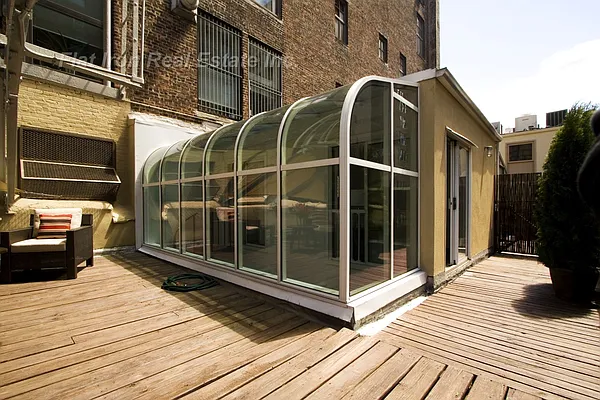 Sold by Flat Iron Real Estate | media 17