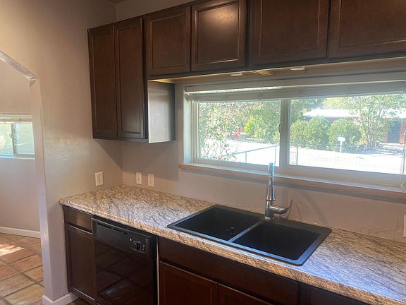 3rd image of 502 E Sahuaro St
