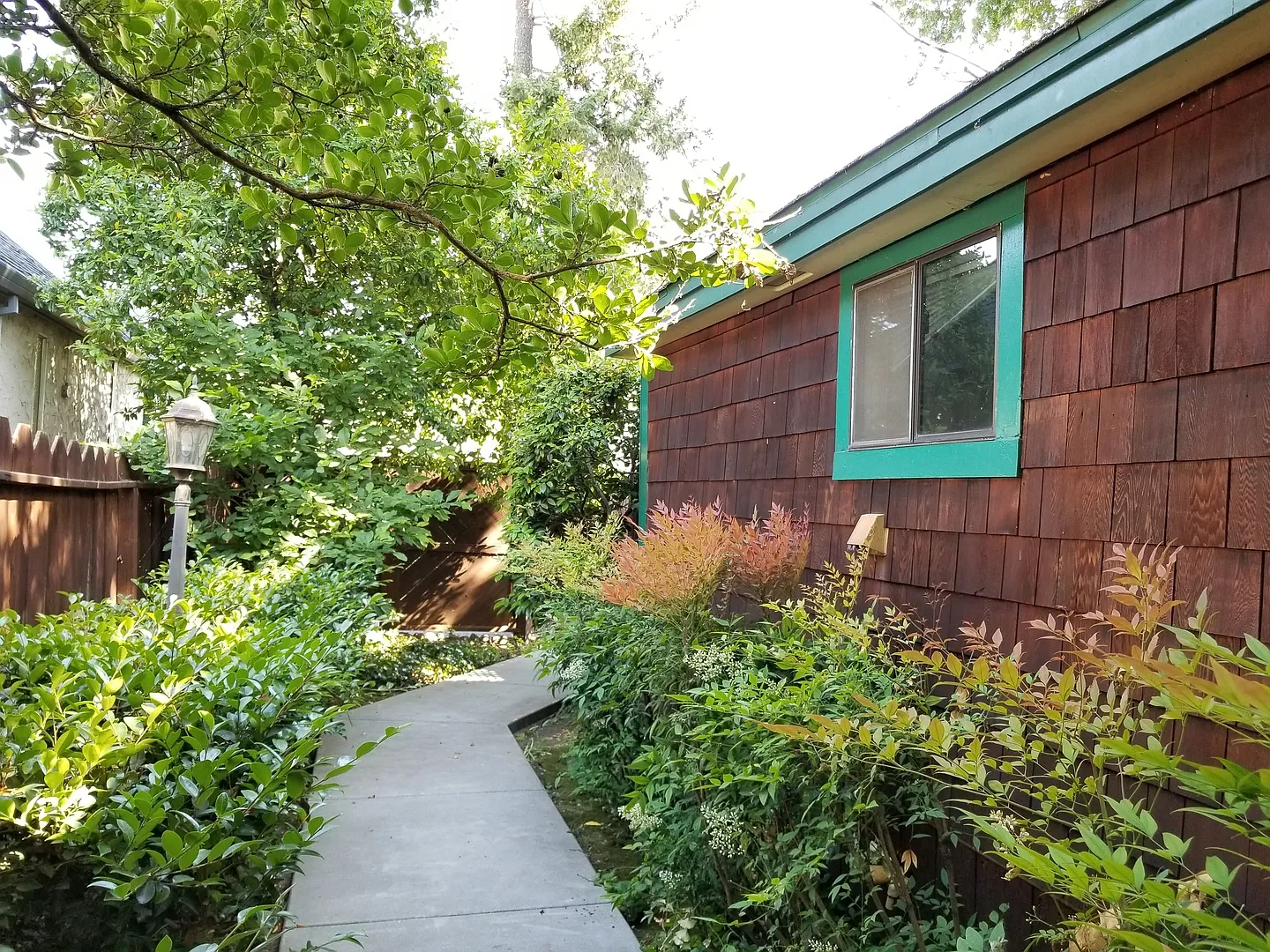 179 E Lincoln Ave — Photo 3