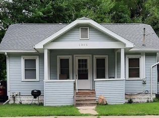 1305 Chittock Ave, Jackson, MI 49203