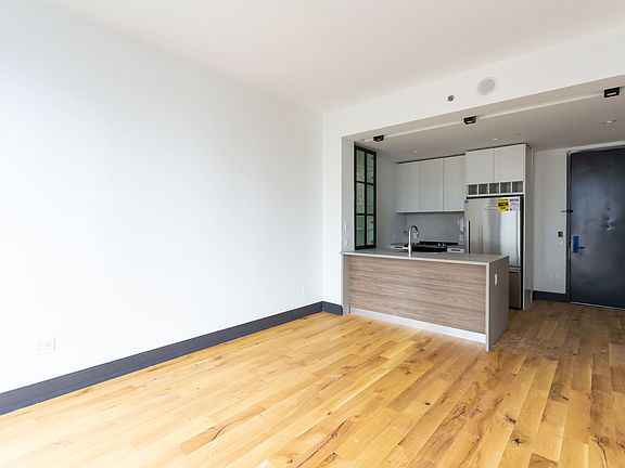 4th image of 42-22 27th St #314AA
