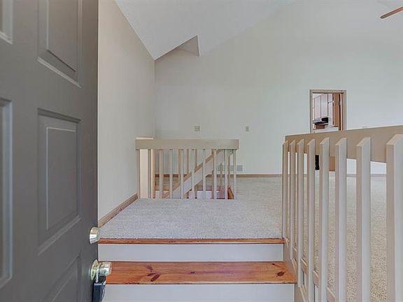 5th image of 3833 Woodrose Ct