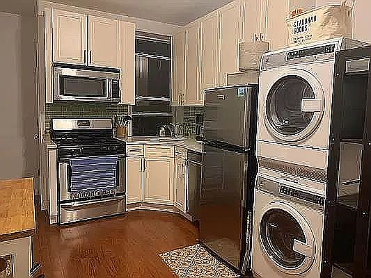 1st image of 429 Lincoln Pl APT A3