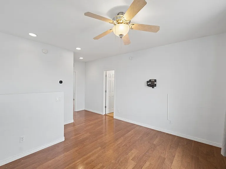 13636 N 21st Pl #1 — Photo 19