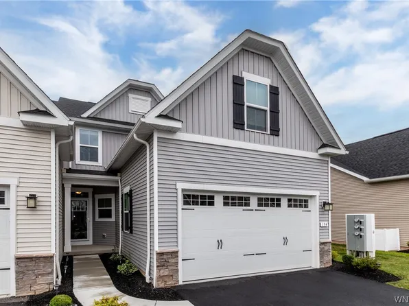 194 Sandstone Cir, Grand Island, NY 14072
