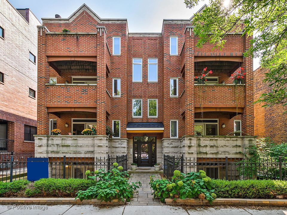 1st image of 1421 W Byron St #1E