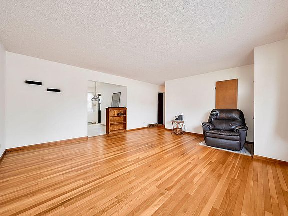 5th image of 7424 Colorado Ave