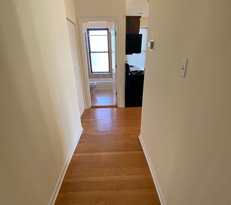 1st image of 3834 W Berteau Ave #2N