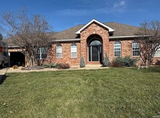 107 Sunset Ct, Columbia, IL 62236