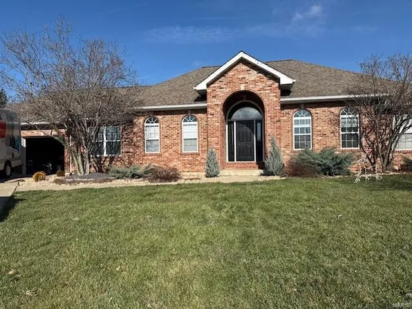 107 Sunset Ct, Columbia, IL 62236