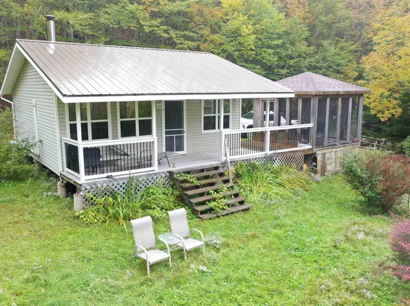 27 Orchard Ter, Antigonish, NS B2G 1W4
