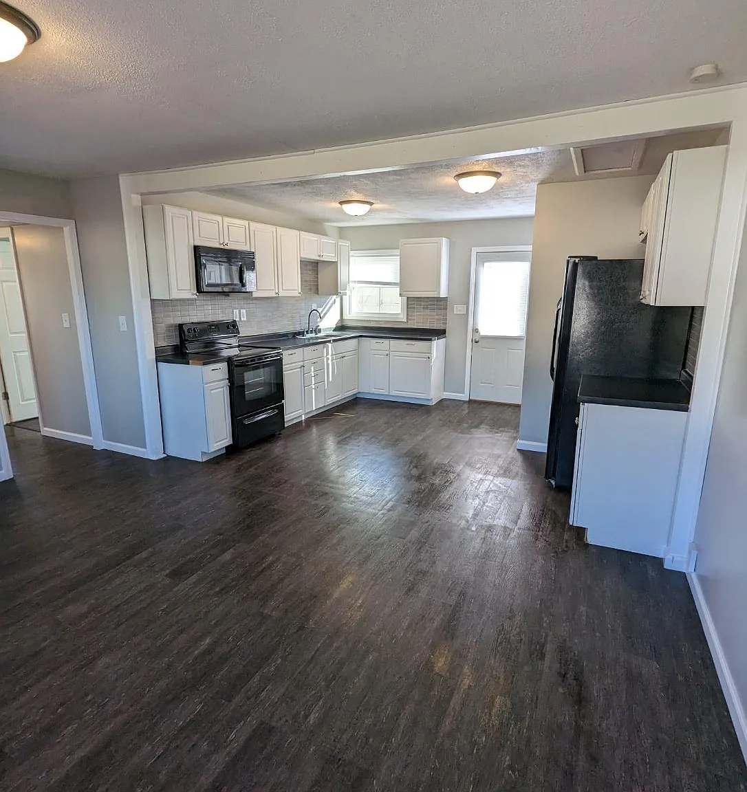 872 Foley Drive — Photo 4
