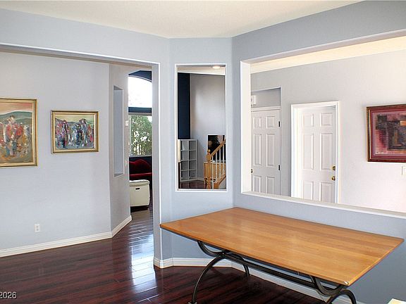 3rd image of 2344 Kenneth Ave