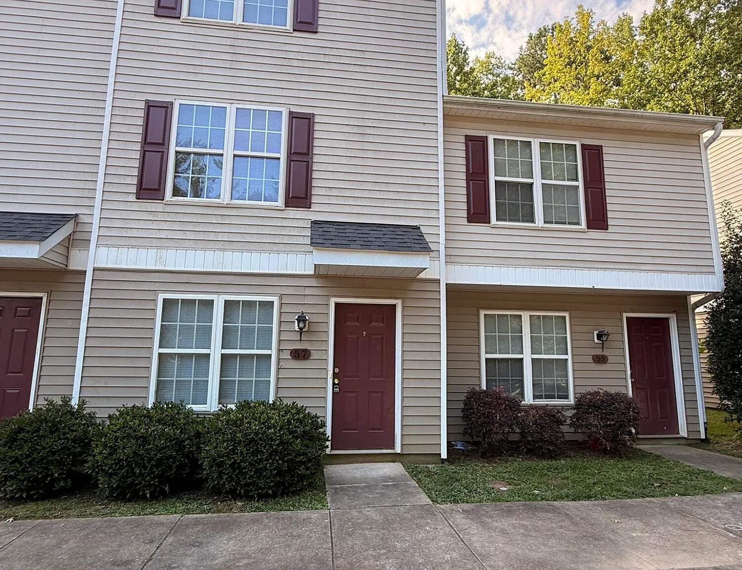 3 bed, 3.5 bath, 1280 sqft, $1,680 — Photo 3