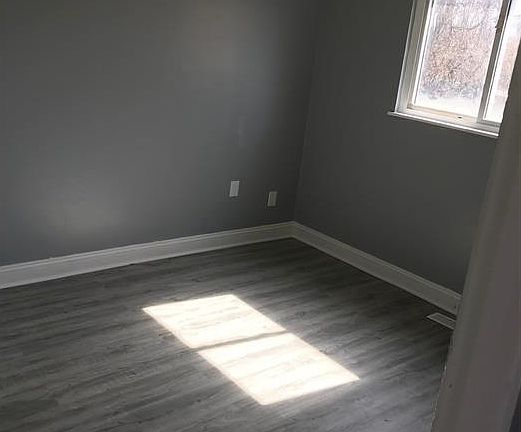 2nd image of 2724 Fremont St #A