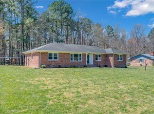 124 Club Dr, Wakefield, VA 23888