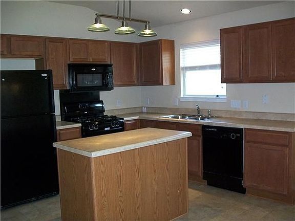 FUNCTIONAL KITCHEN