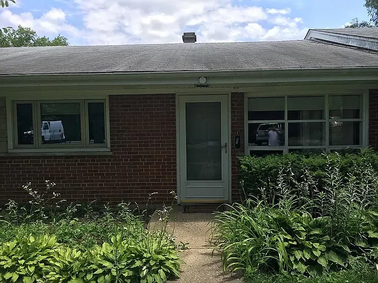 550 W Palatine Rd — Photo 12