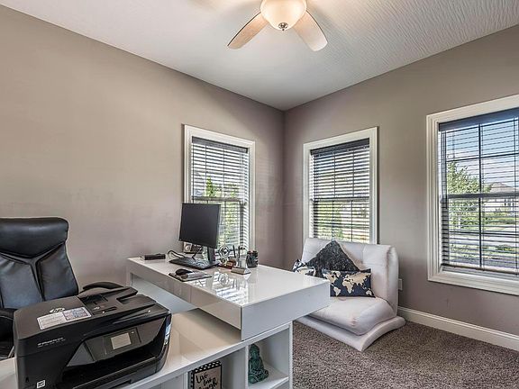 4th image of 9550 Alder Glen Ct