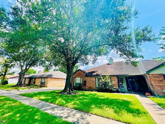 2nd image of 19319 Lazy Valley Dr