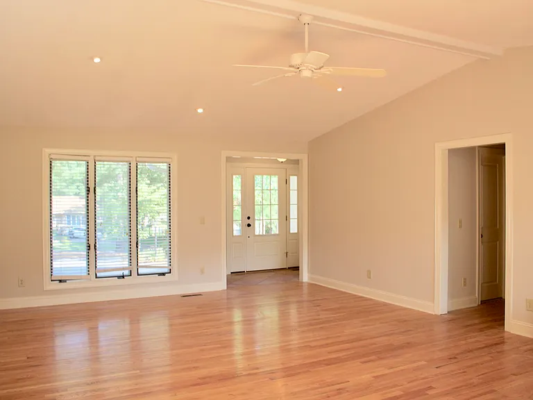 940 Saint Andrews Dr — Photo 15