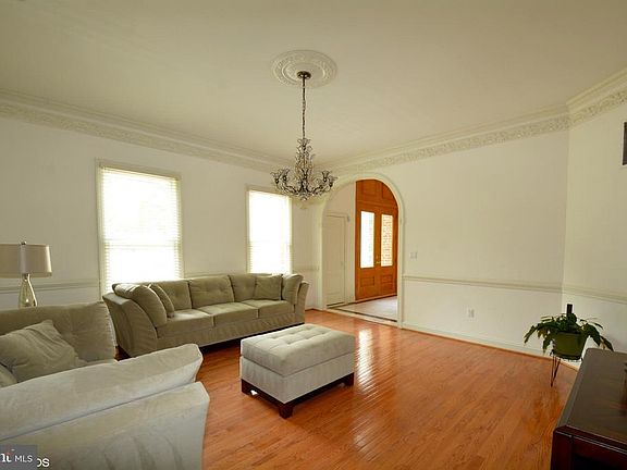 4th image of 895 Andalusia Dr