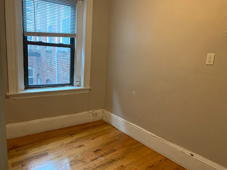 10 Wiget St #7 — Photo 9